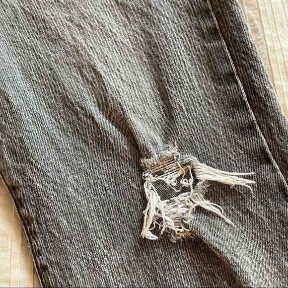 Levi’s Wedgie High Waist Crop Straight Leg Jeans - Picture 7 of 8